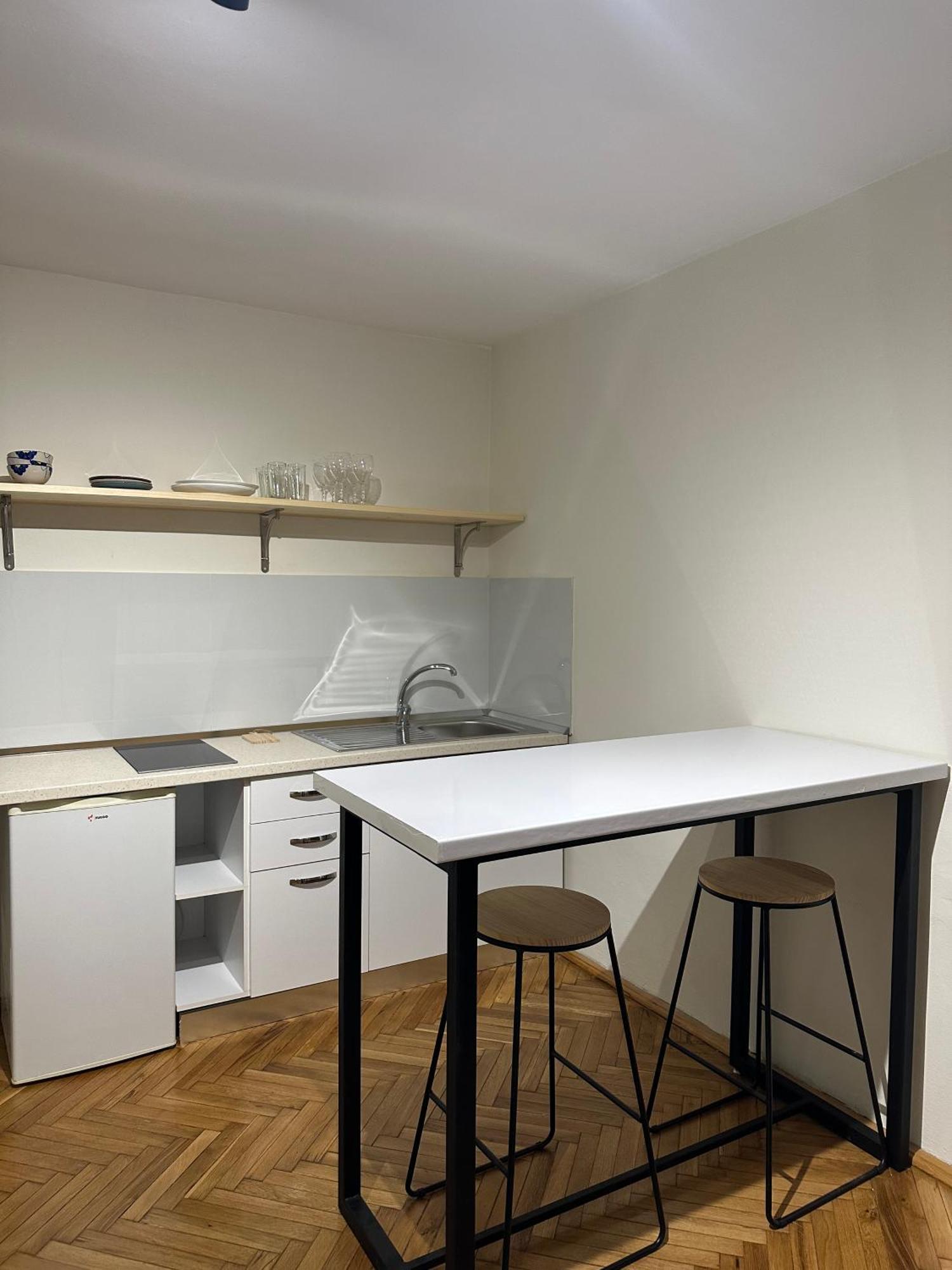 Cozy Apartment, In The Center Of